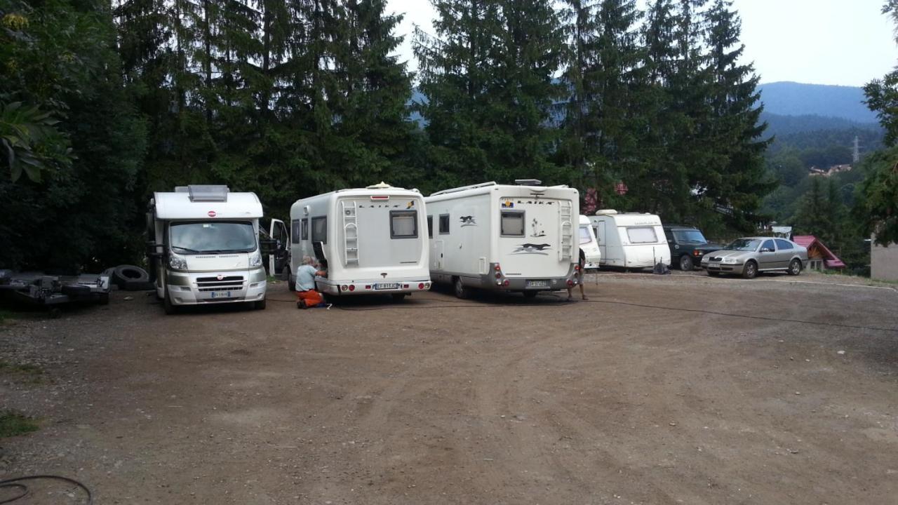 Camping Aviator, Numai Teren, Campare Pentru Rulote Autorulote Personale, Campingul Nu Are Rulote !!! Busteni Bagian luar foto