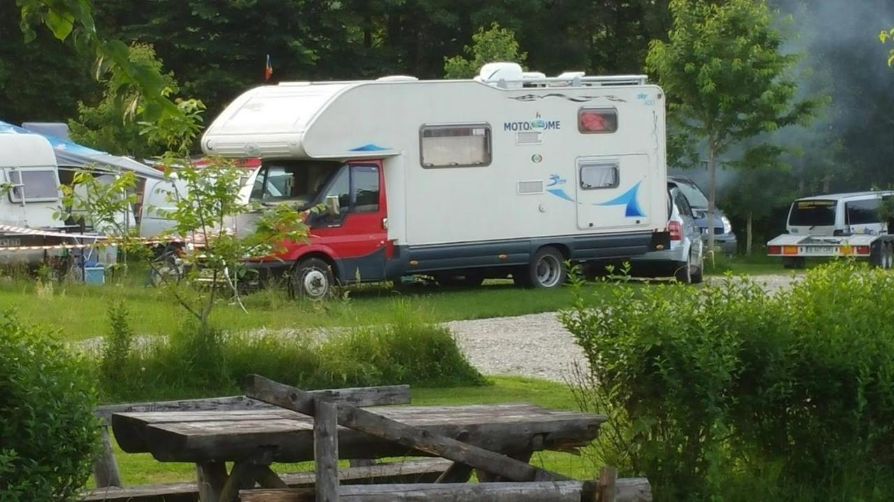 Camping Aviator, Numai Teren, Campare Pentru Rulote Autorulote Personale, Campingul Nu Are Rulote !!! Busteni Bagian luar foto