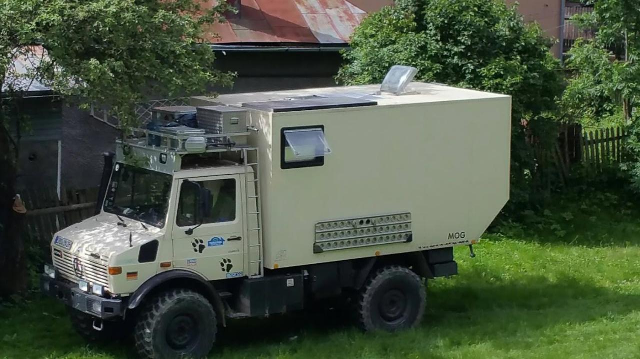 Camping Aviator, Numai Teren, Campare Pentru Rulote Autorulote Personale, Campingul Nu Are Rulote !!! Busteni Bagian luar foto