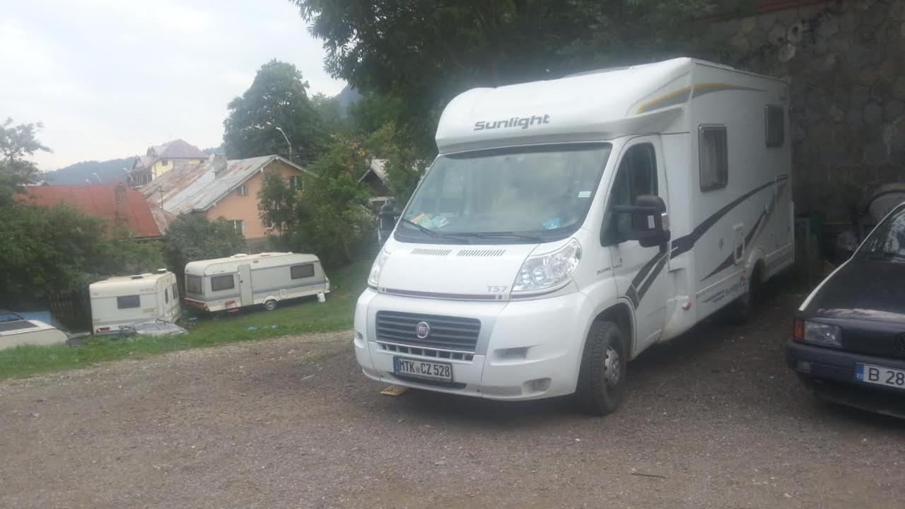 Camping Aviator, Numai Teren, Campare Pentru Rulote Autorulote Personale, Campingul Nu Are Rulote !!! Busteni Bagian luar foto
